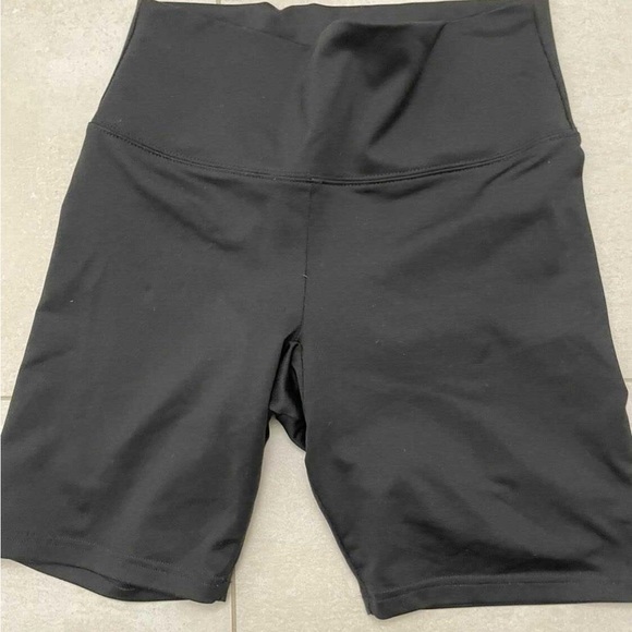 Smash & Tess XS Bad ass bike shorts. - Picture 2 of 4